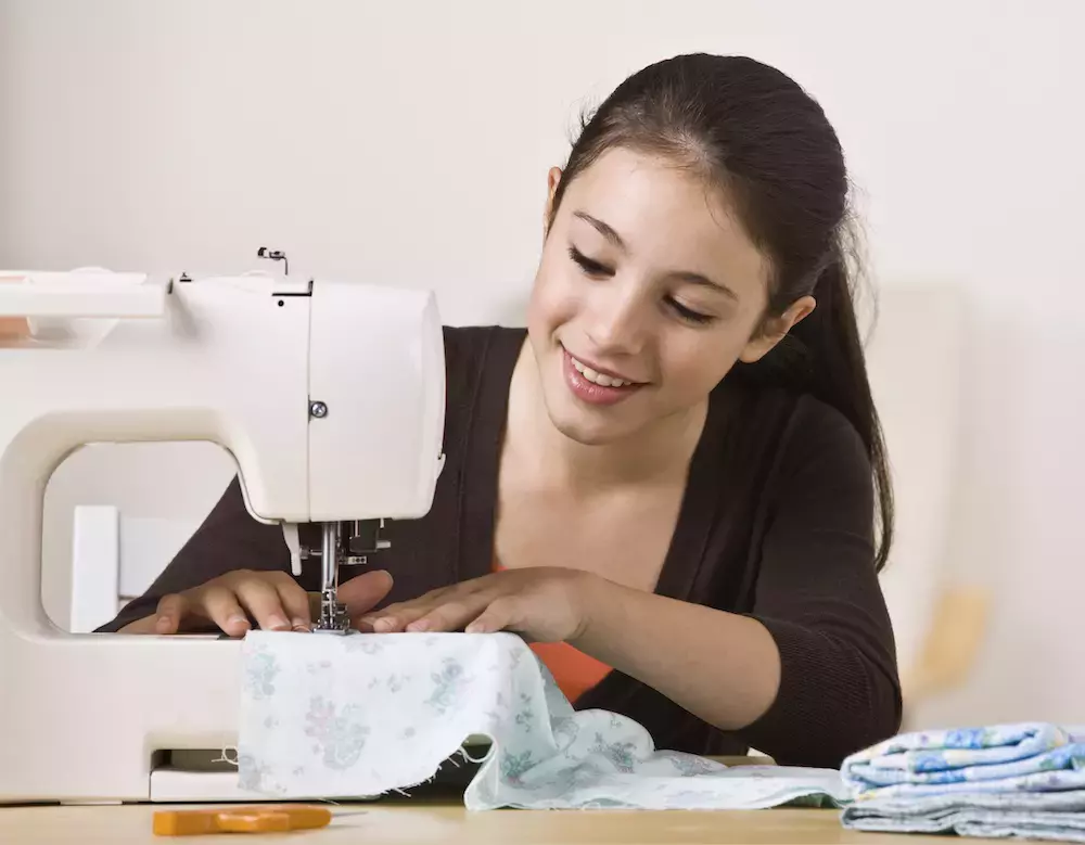 How to Use Your Sewing Machine to Sew Buttons, GoldStar Tool