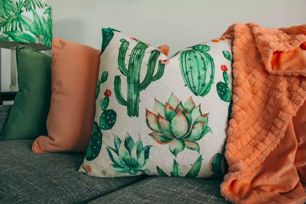 Easy Tips for Sewing Pillows