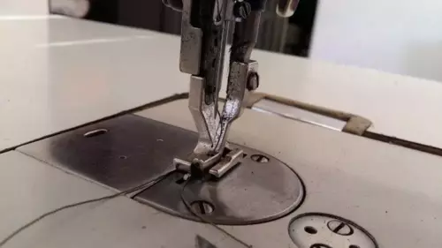 What Can You Do With an Industrial Sewing Machine