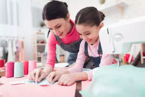Top 5 Tips for Teaching Your Kids to Sew