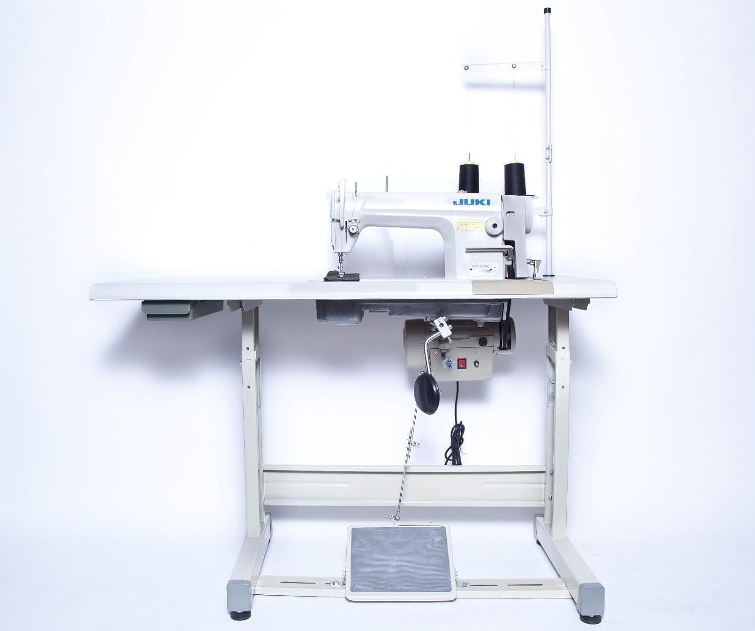 JUKI DDL-8700 Industrial Sewing Machine High-Speed Straight Lockstitch