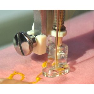 UEETEK Free Motion Quilting Sewing Machine Presser Foot-Fits Most Low Shank Sewing Machines