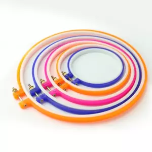 5 Piece Plastic Embroidery Hoop Set