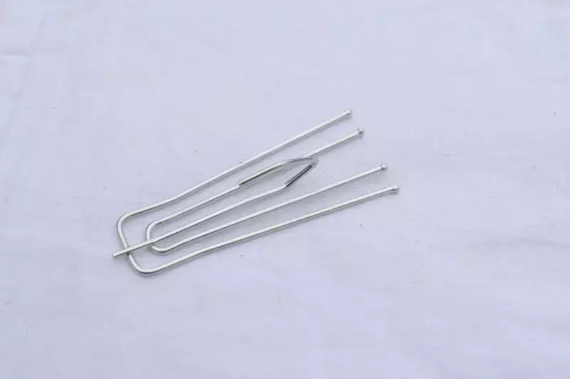 4 Prong Pinch Pleat Curtain Hooks 3