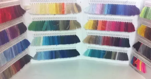 Thread Color Chart with 400 Thread Samples