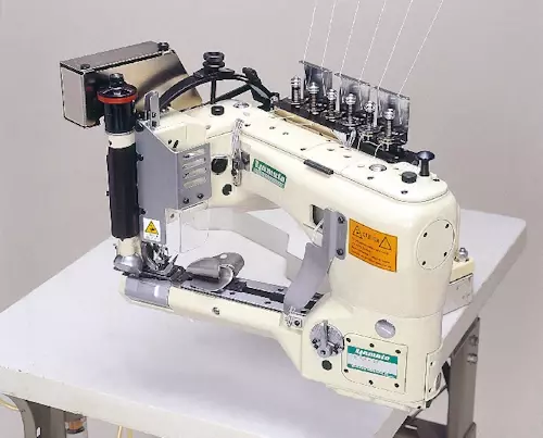 Yamato DT Series Feed-off-the-arm 3 Needle Double Chain Stitch Machine With Table and Servo Motor