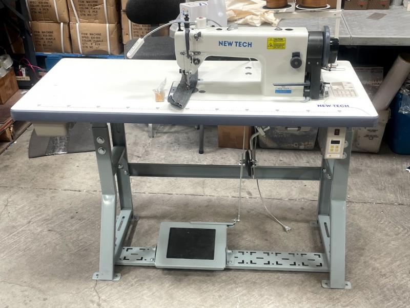NewTech GC0303 Walking Foot Industrial Sewing Machine With Table and